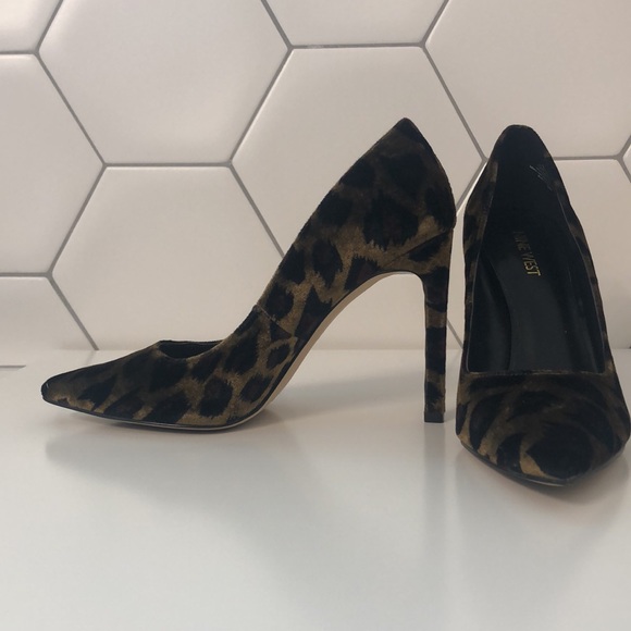 Nine West Velvet Leopard Print Pumps - Picture 3 of 6